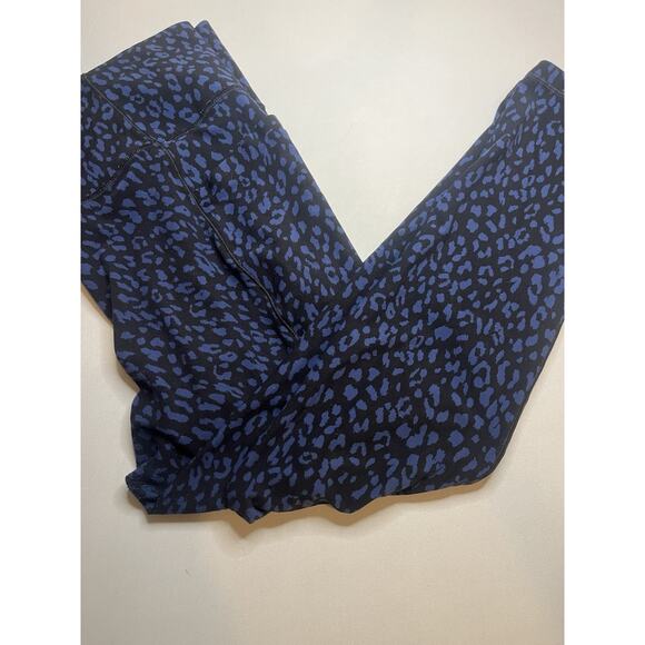 Athlete Ultimate Stash Pocket Camo 7/8 Tight Pant, Blue/Black Size XL - Picture 7 of 7